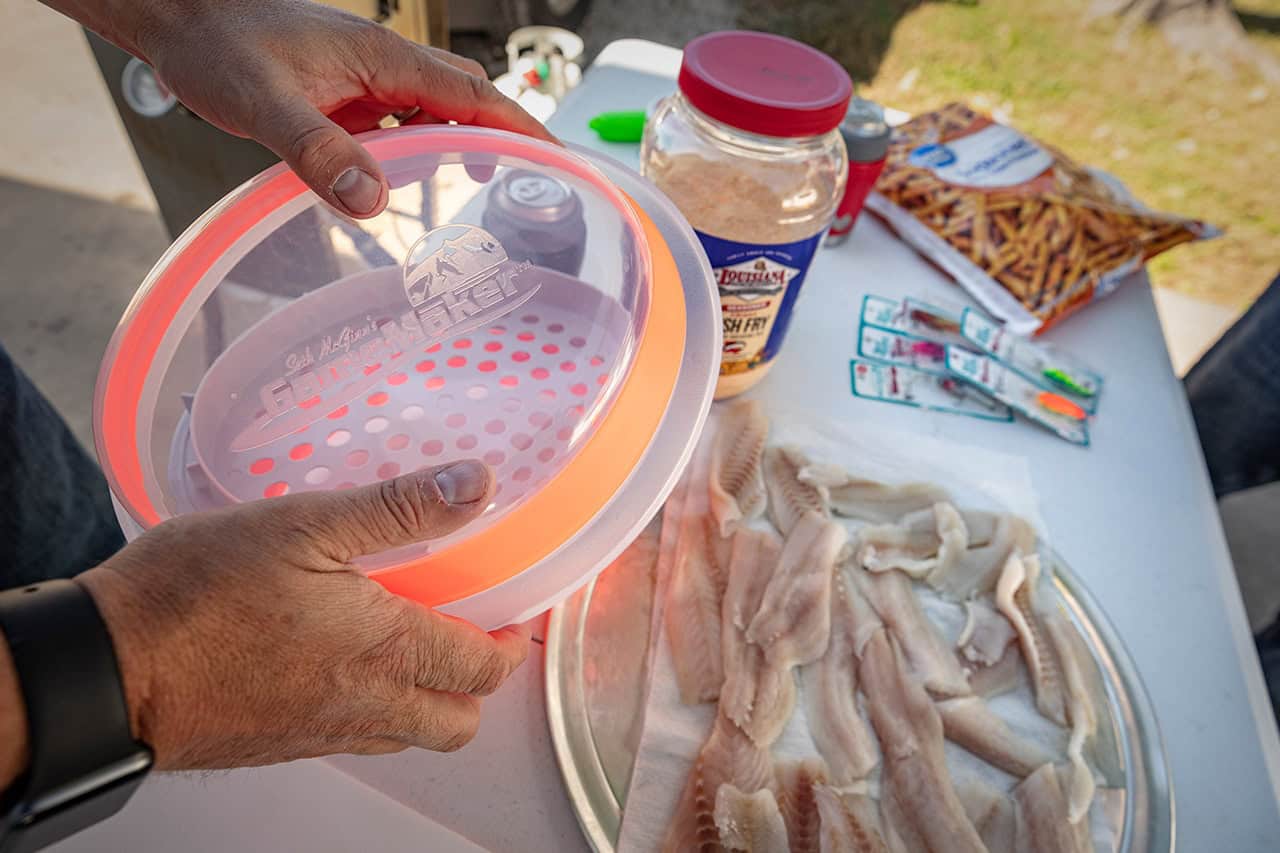 Original Cook's Choice Better Breader Shaker Fish Fry BBQ Camping Plastic  Bowl